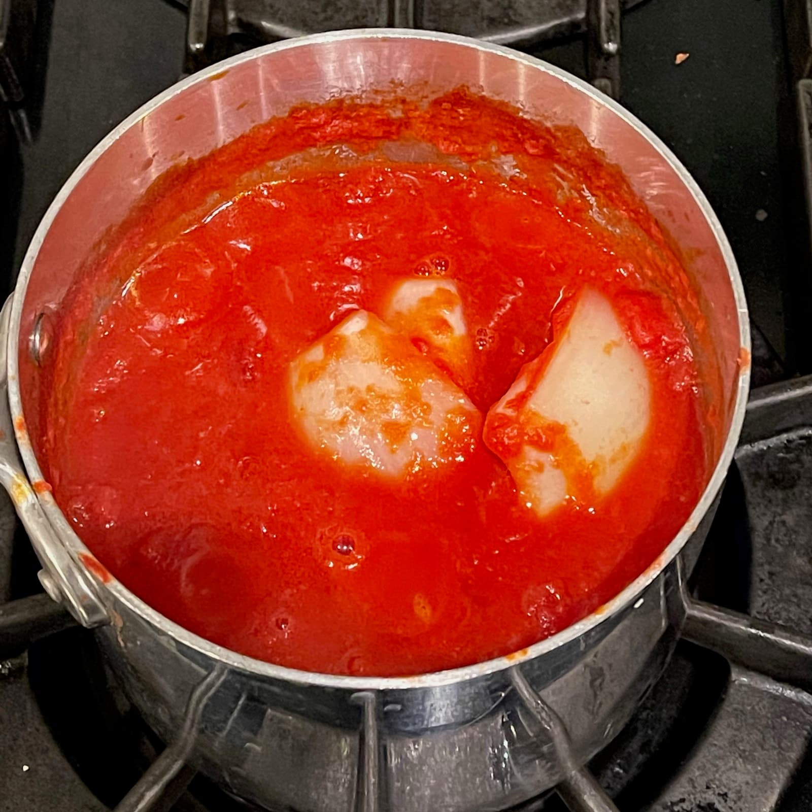 Simple tomato sauce